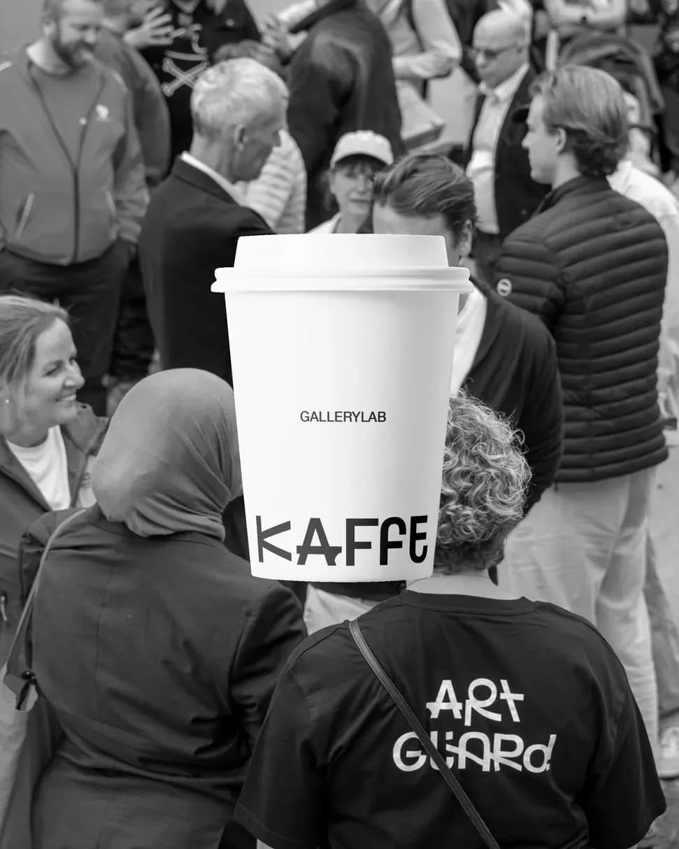 Brand activation on disposable coffee cup by Norwegian agency ANTI for Norwegian art space Gallerylab